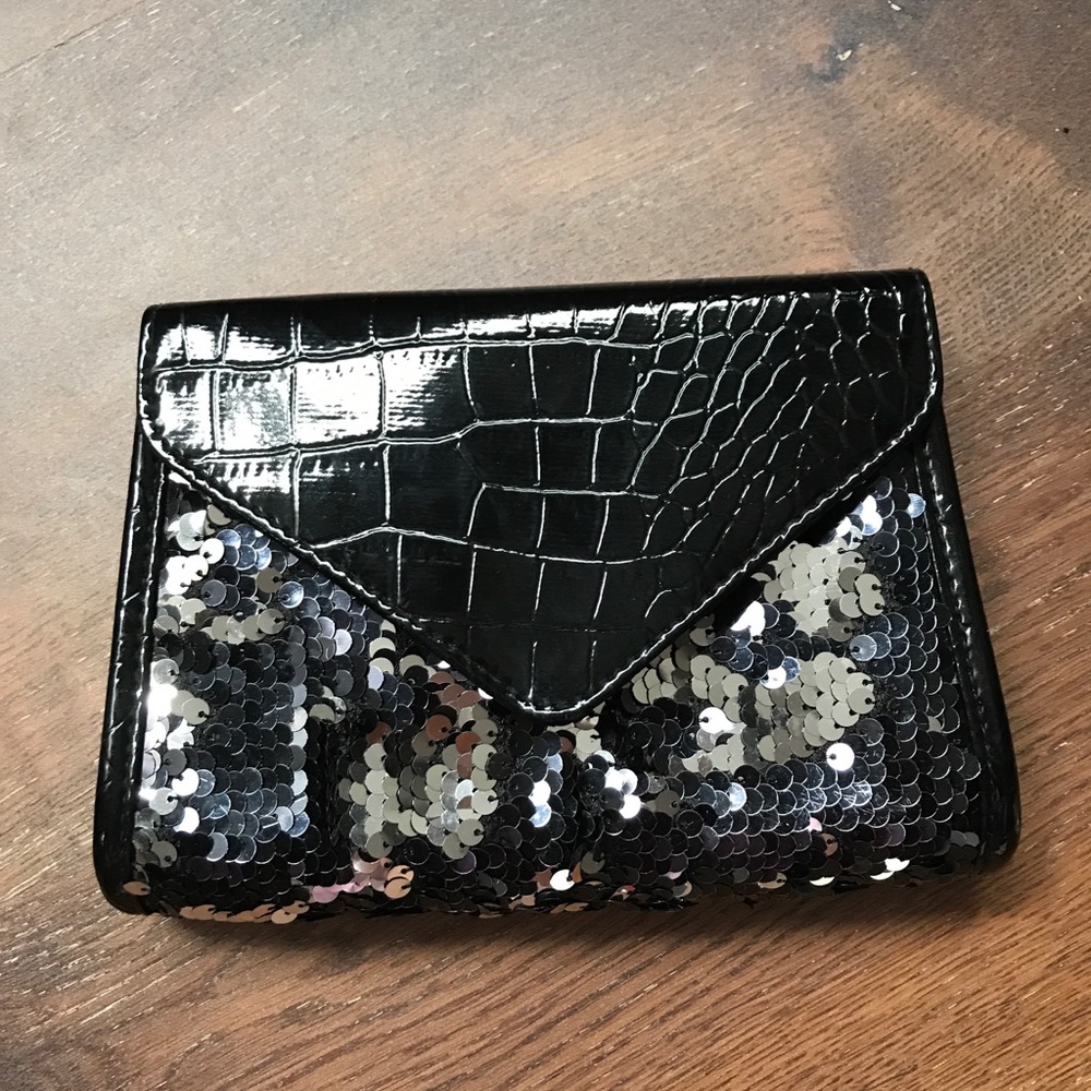 Envelope clutch 8”x 6”
